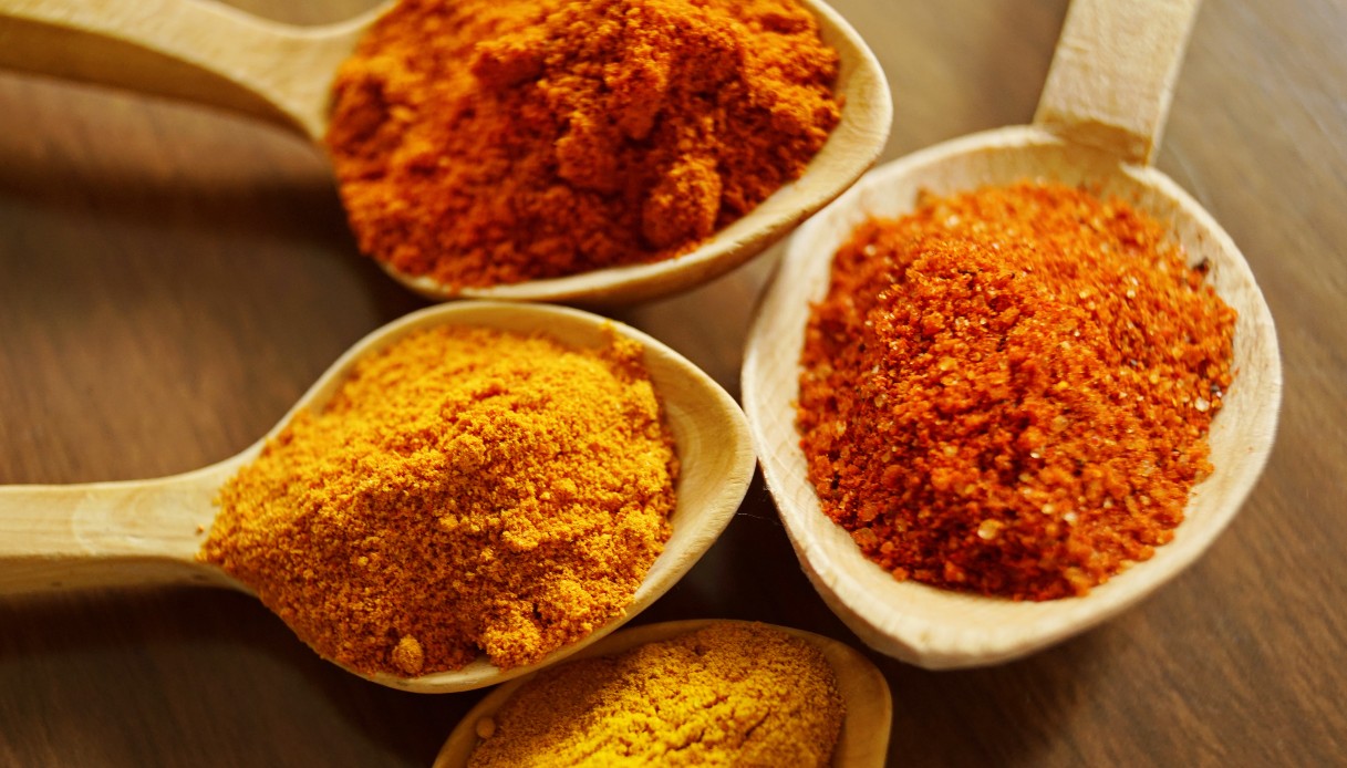 curcuma per capelli