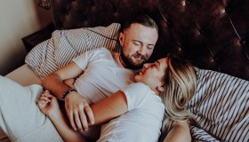 Cose da non fare mai a letto: il nostro decalogo