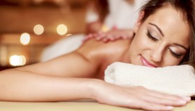 Massaggi zodiacali, a ognuno il suo relax: dall’Ariete ai Pesci