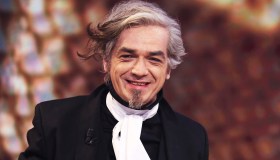 Morgan a Ballando con le Stelle. Tra Lucarelli e Asia Argento