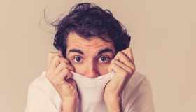 Bacteriofobia: cos’è la paura dei microbi