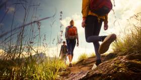 Camminare in montagna fa bene: tutti i vantaggi