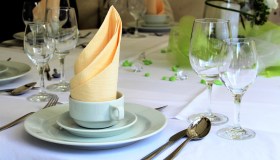 Come piegare i tovaglioli di carta