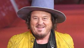 Adelmo Fornaciari, cantautore: biografia e curiosità