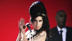 Amy Winehouse, il brano inedito inciso quando aveva 17 anni