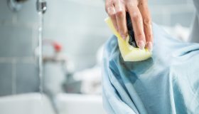 Come togliere le macchie di aceto balsamico