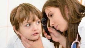 Otite nei bambini: cause, sintomi e come intervenire