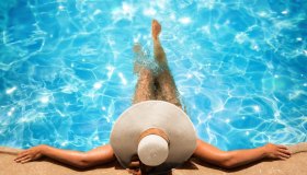 Come mantenere pulita e sana l’acqua della piscina e quali sono i prodotti da acquistare