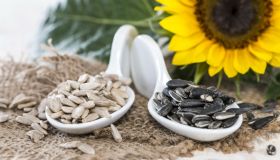 Semi di girasole: proprietà, benefici e come usarli