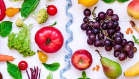 Come mangiare 10 porzioni di frutta e verdura al giorno? Ecco cosa consiglia la nutrizionista