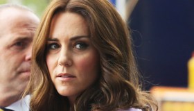 William deluso da Harry per una foto di Diana: Kate Middleton lo appoggia