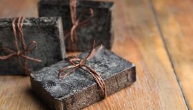 Sapone nero marocchino: tutti i benefici per pelle e capelli