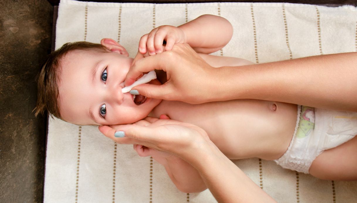 lavaggi nasali bambini e neonati