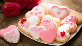 Dolci idee per San Valentino: torte e biscotti