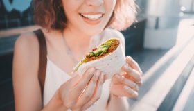 Mangiare velocemente fa male alla salute?