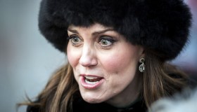 Kate Middleton a Stoccolma: il cappello di falsa pelliccia e l’abito di Erdem non piacciono