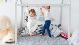Lettino montessoriano: come costruirlo con il fai-da-te
