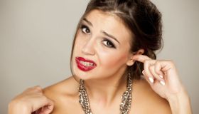 Prurito all’orecchio: cause, possibili malattie e rimedi