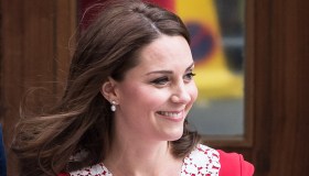 Kate Middleton mamma normale, conquista tutti con l’abito di Zara