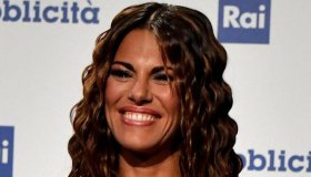 Bianca Guaccero e Fabrizio Moro fidanzati? La conduttrice risponde così