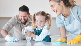 La stanza dei bambini? Meglio pulirla con prodotti naturali