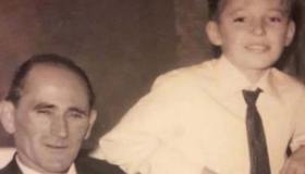 Vasco Rossi ricorda il padre morto: “Sparisco, così ti svegli”