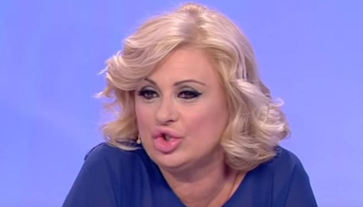 U&D, Tina Cipollari contro Gemma: Costanzo la difende