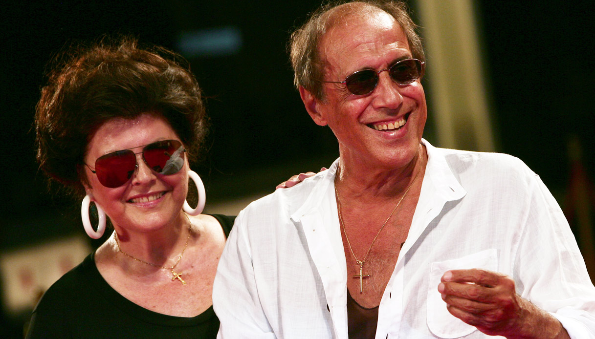 Claudia Mori compie 75 anni. L’unica a salvarsi dal flop di Adrian