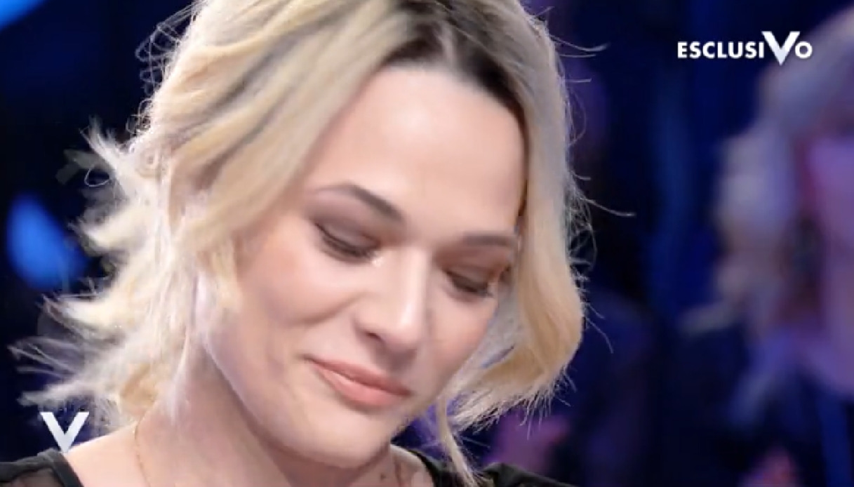 Laura Chiatti si commuove a Verissimo ricordando la malattia di Marco Bocci