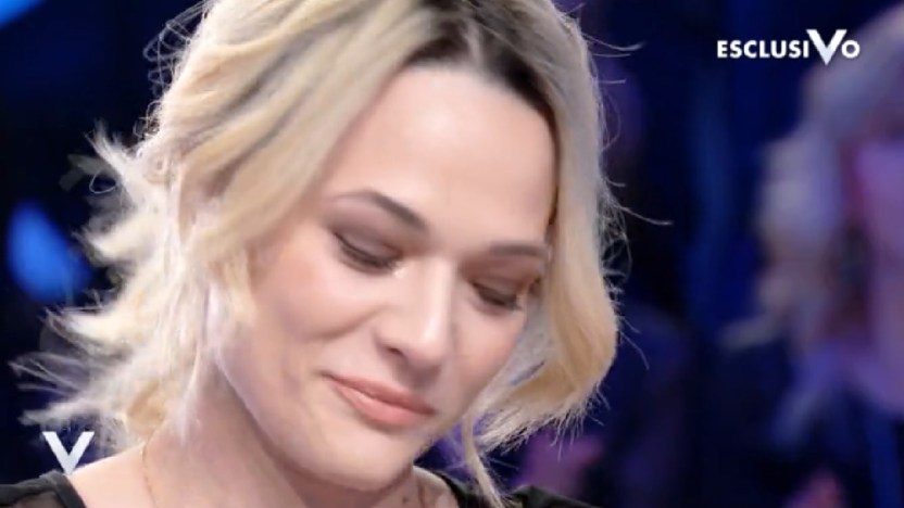 Laura Chiatti si commuove a Verissimo ricordando la malattia di Marco Bocci