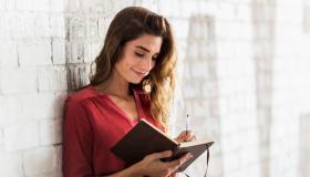 Se scrivi a mano, ci guadagni in salute e in intelligenza