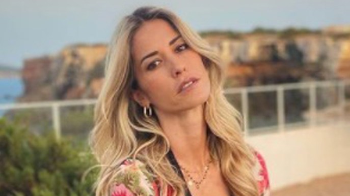 Elena Santarelli: “Mio figlio è arrabbiato per il tumore”
