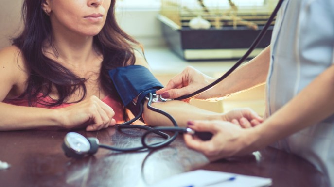 Pressione ballerina, perché è un rischio anche da giovani