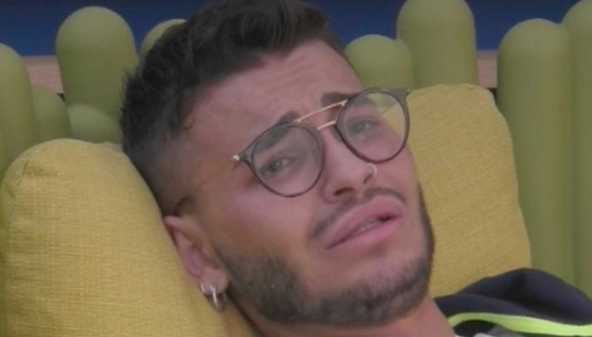 GF, Cristian Imparato sta male: “Dolori ovunque, non ce la faccio più”