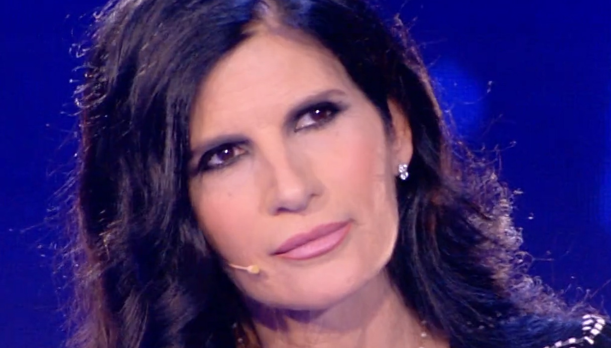 Verissimo, l’intervista di Pamela Prati in onda: lei attacca e lo show replica