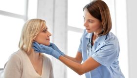 Quando la tiroide non funziona bene: quali sono i sintomi?