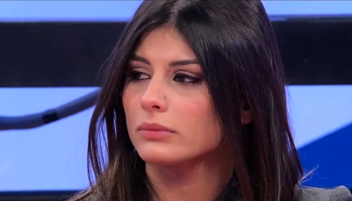 U&D, la tronista Giulia tradita ad un mese dalla scelta: l’indiscrezione