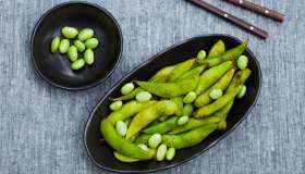 Edamame: cosa sono, proprietà, benefici e controindicazioni