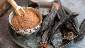 Carrube: cosa sono, proprietà e come inserirle nella dieta