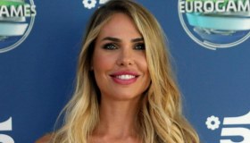 Eurogames: Ilary Blasi criticata per il look, la reazione di Totti su Instagram