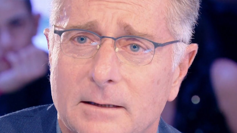 Verissimo, Bonolis si commuove: la dedica alla Bruganelli e il ricordo di Frizzi