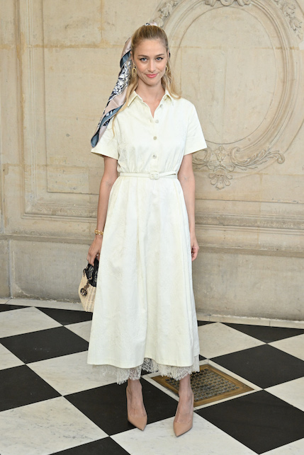 Beatrice Borromeo con chemisier bianco