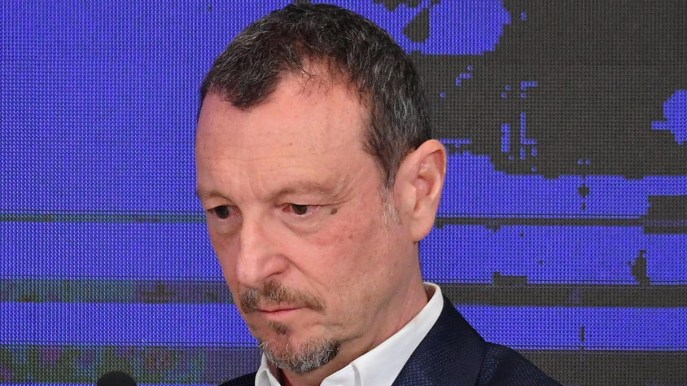 Sanremo 2020: il gesto toccante del figlio di Amadeus