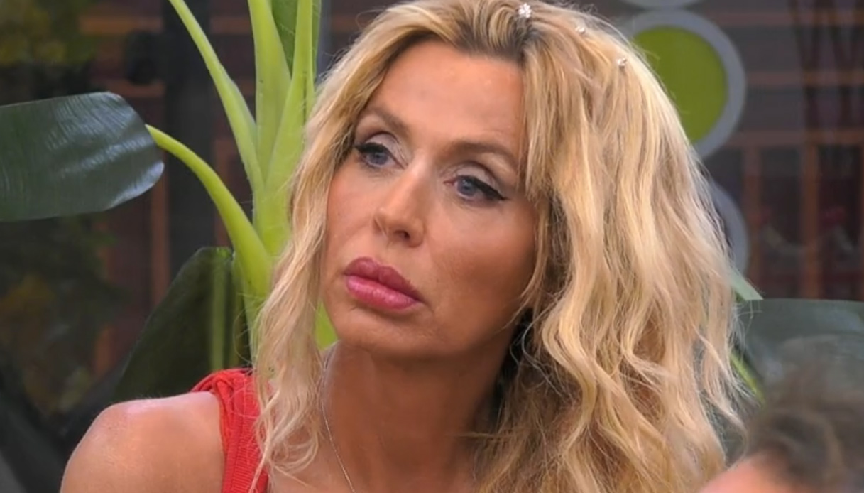 GF Vip, Valeria Marini ammette: “Io e Zequila abbiamo avuto un flirt”