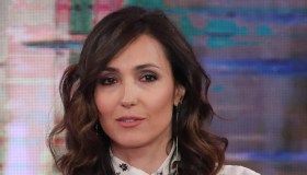 Caterina Balivo su Instagram, il look di Natale fa discutere