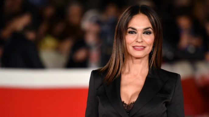 “Sono nata nel ’68, per questo sono una guerriera”: intervista esclusiva a Maria Grazia Cucinotta