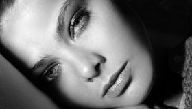 “Perché il sedere della Muti prende più like di un bimbo che muore di fame?”