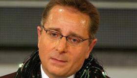 I Dieci Comandamenti di Benigni contro Ciao Darwin di Bonolis: la rabbia di Lucio Presta