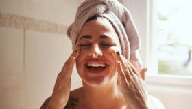 Come fare una perfetta pulizia del viso fai da te