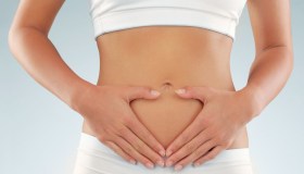 Cellulite sulla pancia: cause, esercizi e massaggi per eliminarla